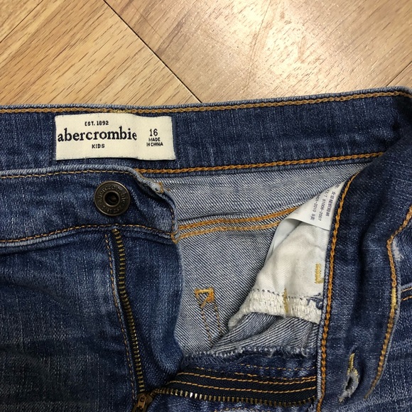 Abercrombie kids denim shorts sz.16 or 00/0 - Picture 2 of 4